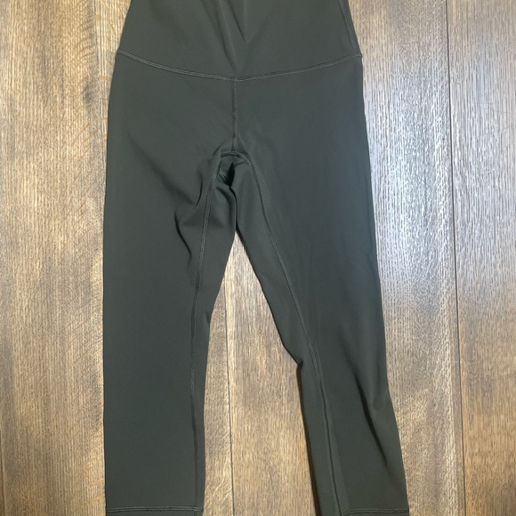 Lululemon size 4 wonder train cropped leggings khaki 21 inch long tights pants - Picture 2 of 4